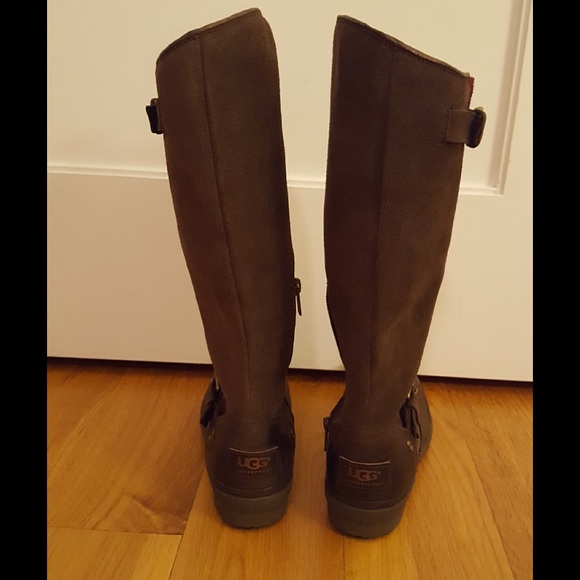 Brown Suede waterproof Ugg boots - Picture 9 of 9